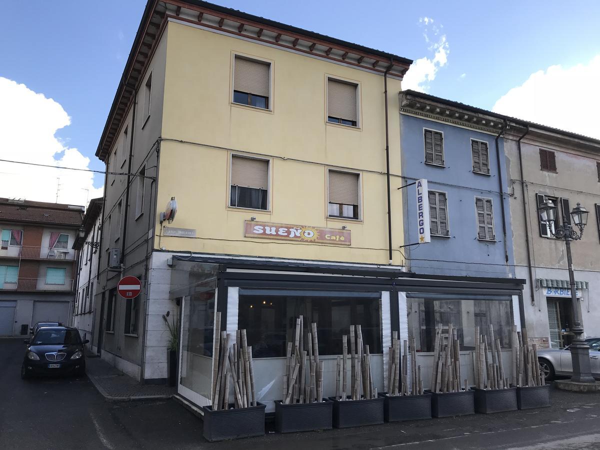 Albergo Centrale Cortemaggiore Buitenkant foto