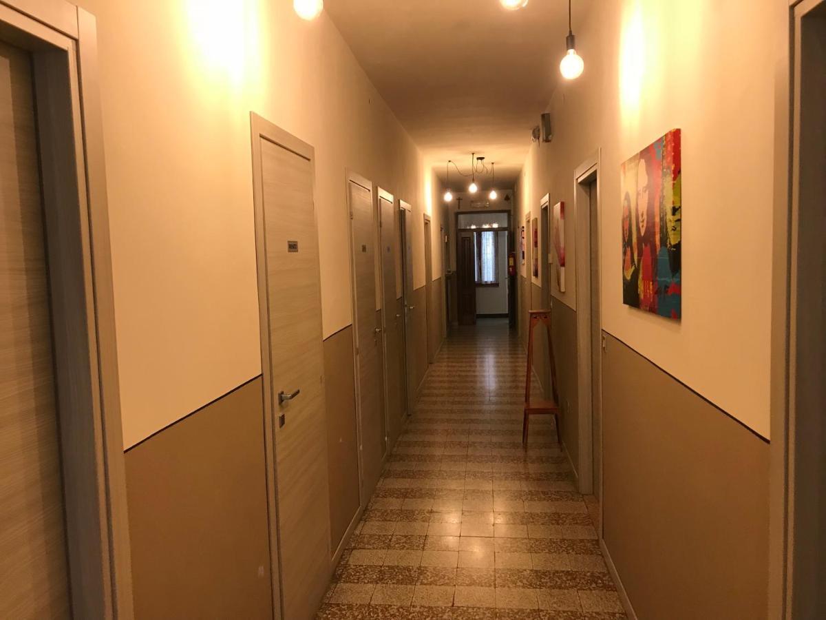 Albergo Centrale Cortemaggiore Buitenkant foto