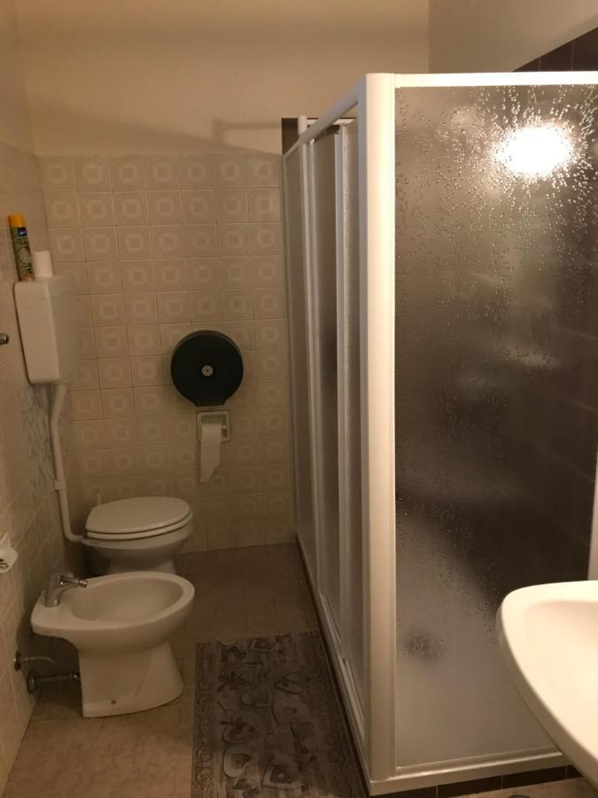 Albergo Centrale Cortemaggiore Buitenkant foto