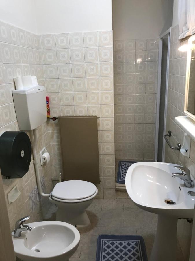 Albergo Centrale Cortemaggiore Buitenkant foto
